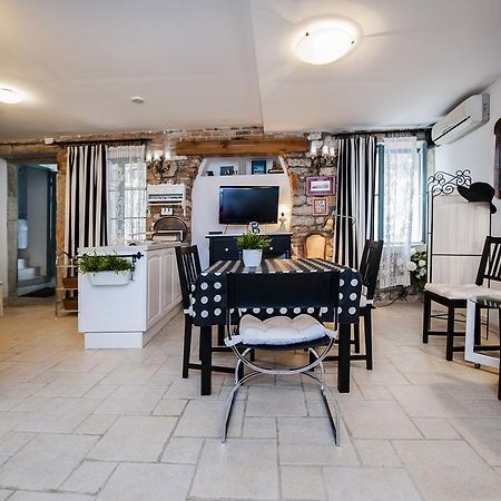 Apartment Art Rovinj Chambre photo