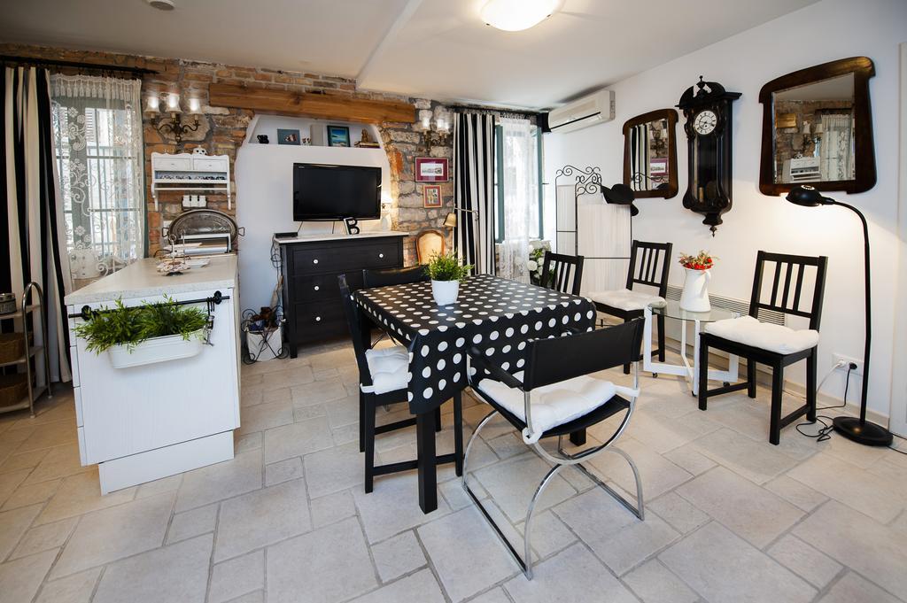 Apartment Art Rovinj Chambre photo