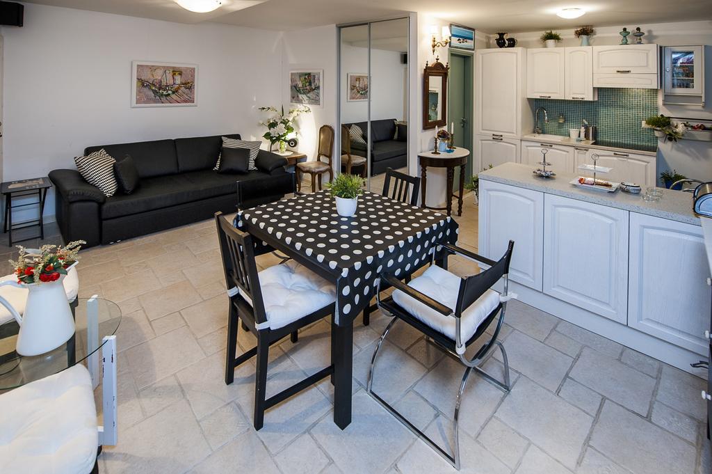 Apartment Art Rovinj Chambre photo
