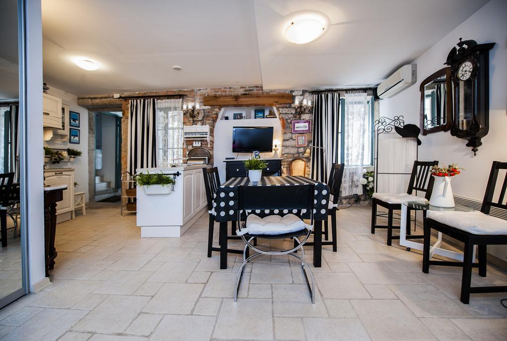 Apartment Art Rovinj Chambre photo