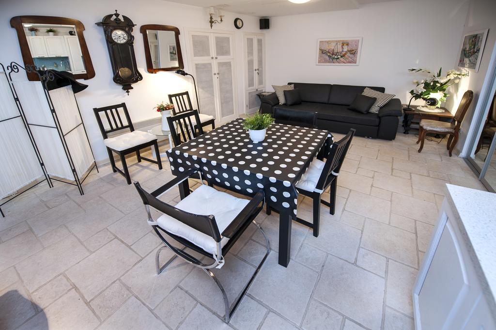 Apartment Art Rovinj Chambre photo